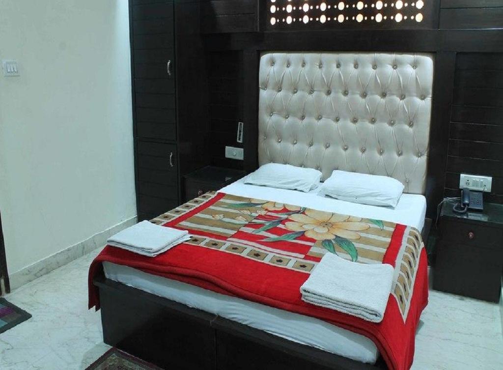Ajay Guest House Nowe Delhi Zewnętrze zdjęcie